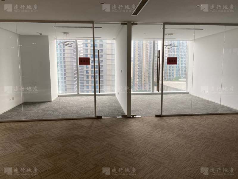 钱江新城平安金融中心805方，半层精装，家具全带，拎包入住_1