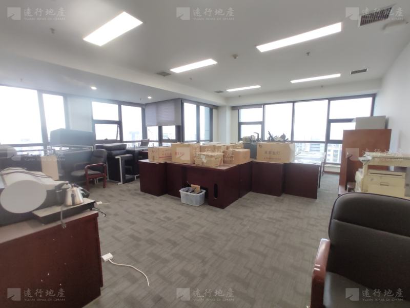 会展中心地铁口丨曲江国际金融中心丨589平精装修带家具性价比_7