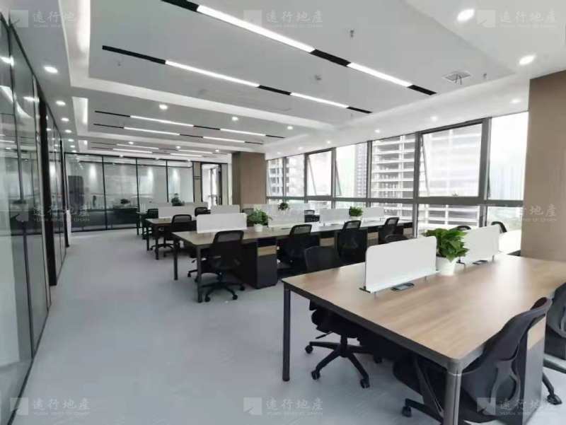 南京金融城 商业聚集地 全套装修办公家具 拎包办公 送车位_1