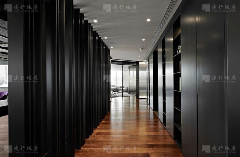 恒利国际大厦，精装修带家具，新出办公室，正对电梯_5