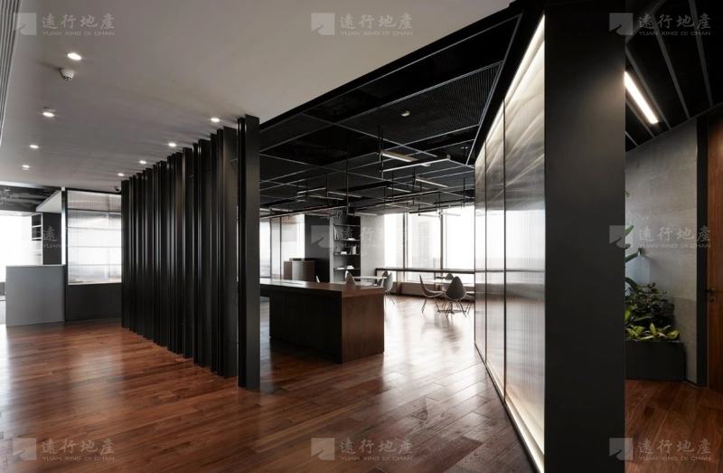 恒利国际大厦，精装修带家具，新出办公室，正对电梯_8
