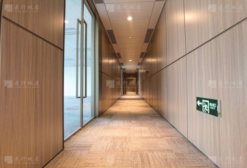 星寰国际商业中心 面积可分割 对电梯_7