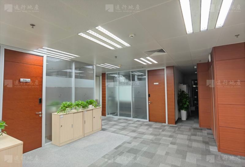 CBD核心 高品质写字楼大平层精装修带办公家具 适合集团总部_7