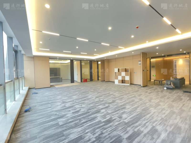 区政府核心板块 精装修带家具 与上市公司共办公 体验江上办公_5