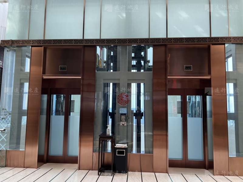 CBD核心超高使用率净高9米独立VIP电梯依临长安街宝钢大厦_10