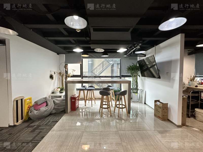 打浦桥商圈 越界制造局 精装修带家具 得房率高_3