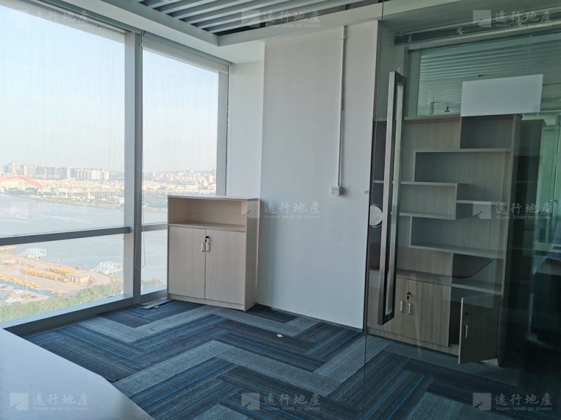 远行丨广州之窗总部大厦 精装修 配备办公家具_8