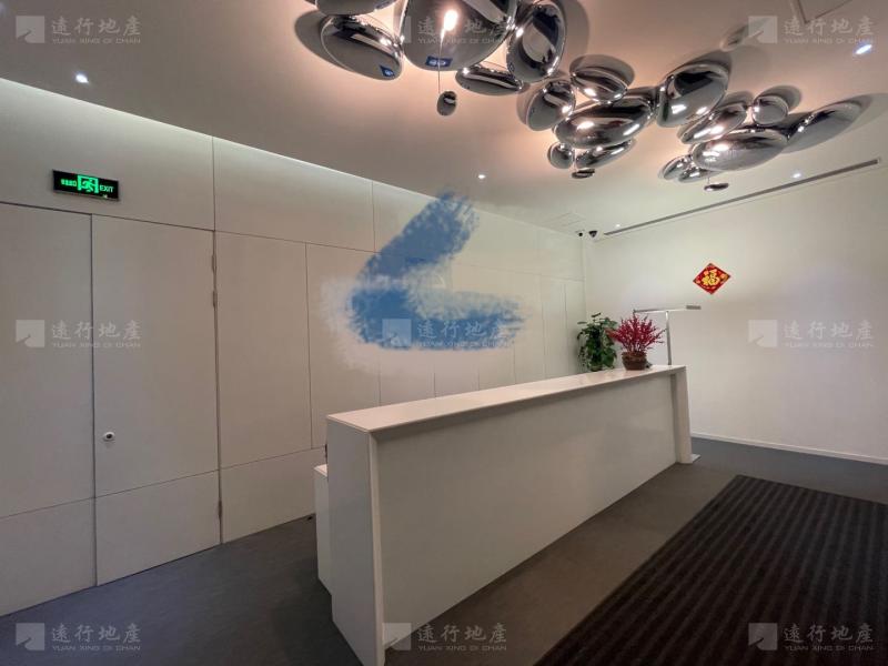 庆春广场写字楼出租丨视野好家具全带丨正对电梯口办公室_1