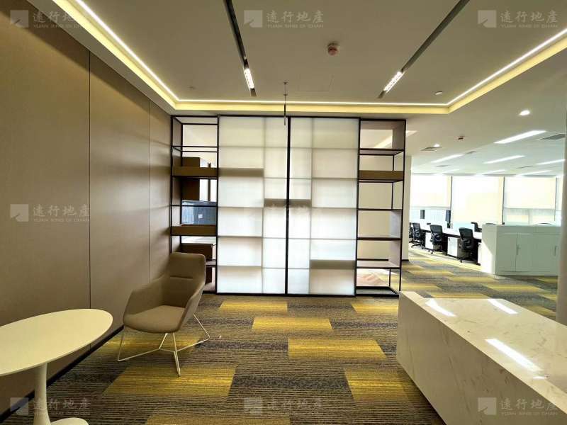核心区荣京东街地铁旁 全新装修带家具 高端项目_5