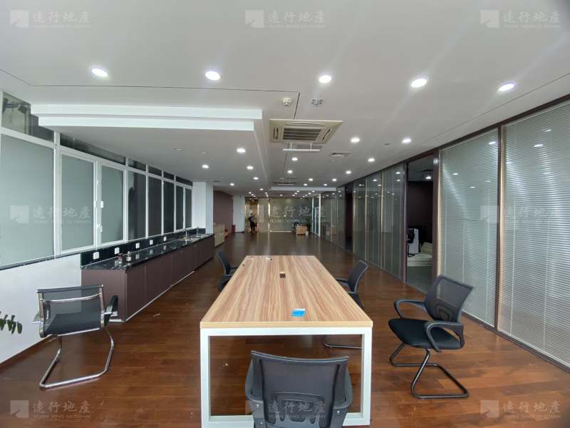 办公室出租，中信龙盛广场600平，带家私精装修_7