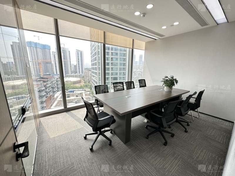 ICC武汉环贸中心 精装300平带家具 近地铁口 自带茶桌_3