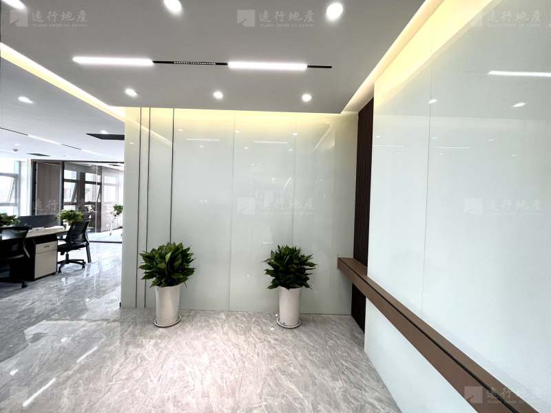 科技园 北京方向 写字楼 高层 正对电梯 随时可看 带家具_1