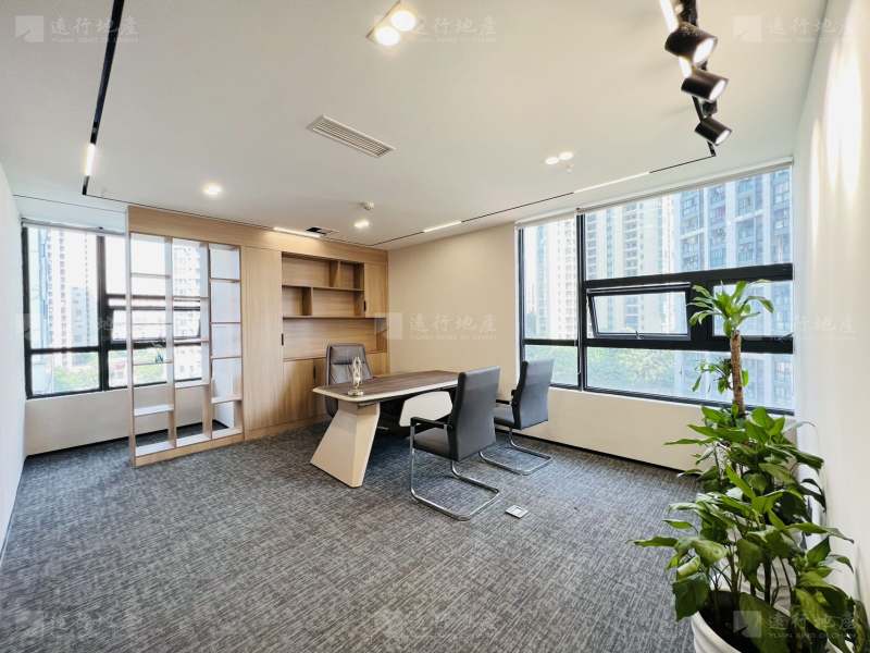 三楼整层配套 大小会议室茶室免费使用 办公室工区可做70人！_2