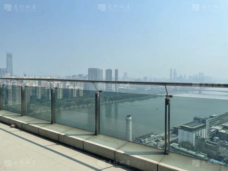 海珠区磨碟沙丨广报中心丨大面积落地玻璃，配阳台_7