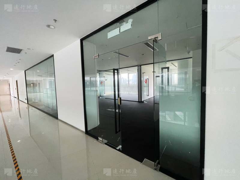 海珠区磨碟沙丨广报中心丨大面积落地玻璃，配阳台_2
