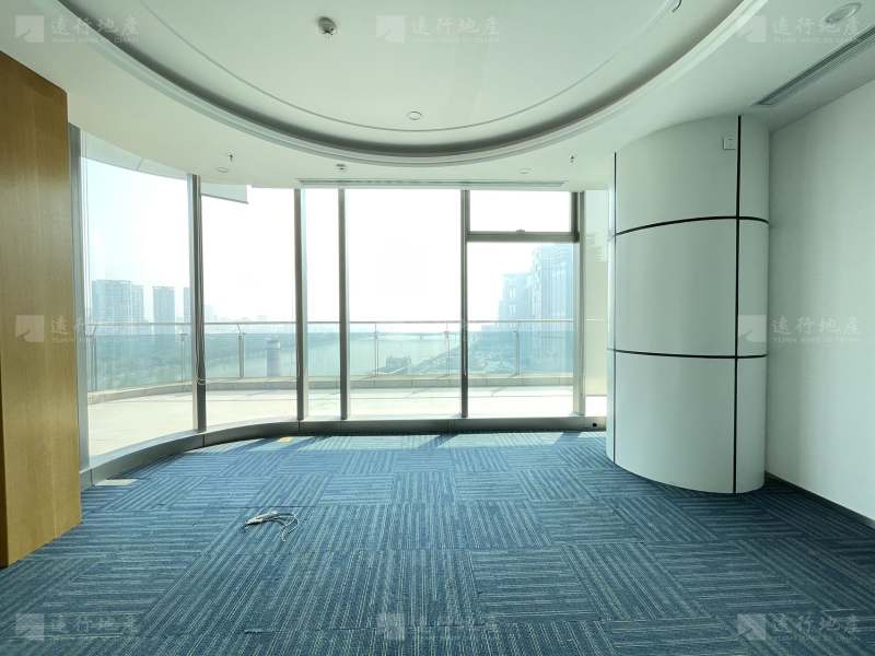 海珠区磨碟沙丨广报中心丨大面积落地玻璃，配阳台_3