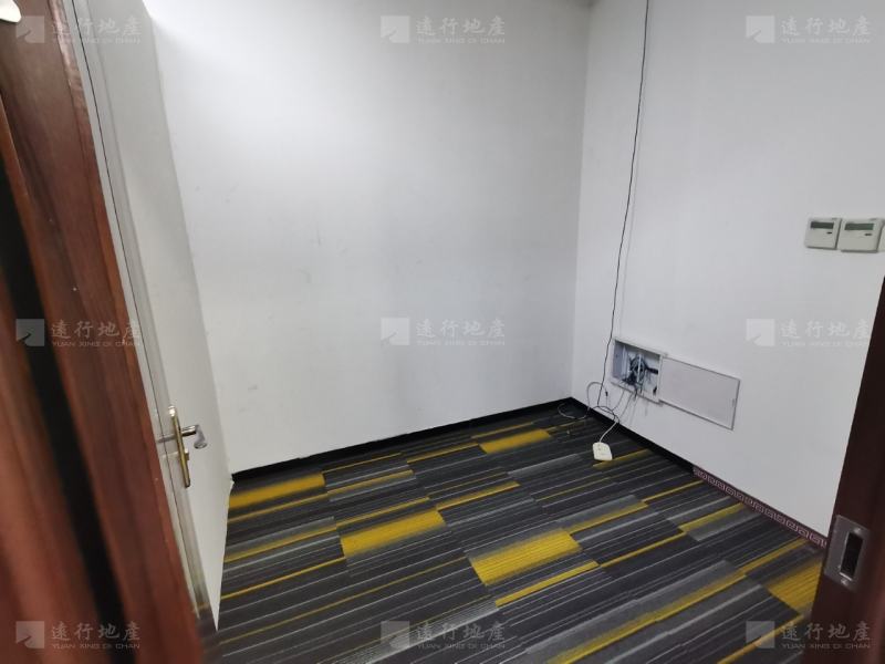 南京南站 绿地之窗 全新装修 配置家具 得房率高 户型方正 _4