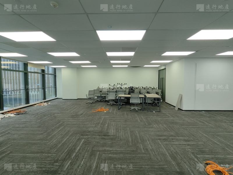 钱江新城写字楼出租 地铁口上盖 可定制分割办公室 家具全带_5