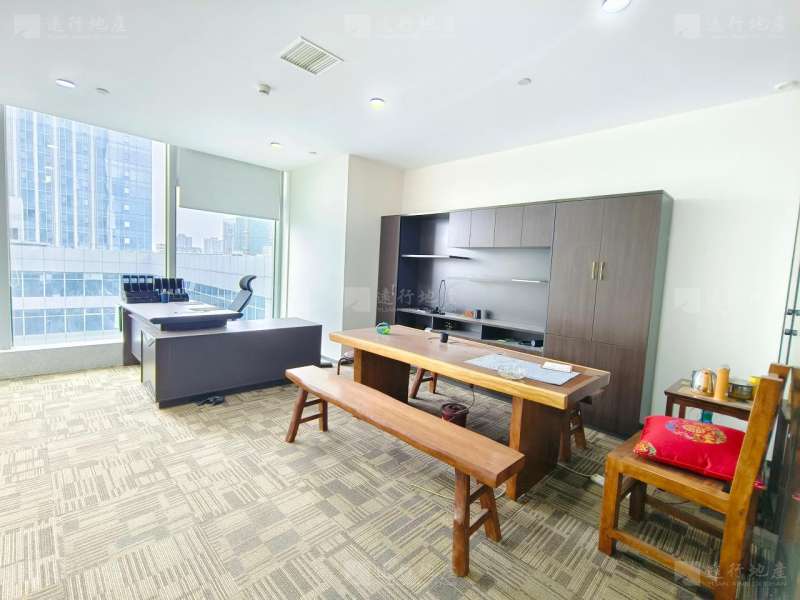 绿地中心丨随时看房丨拎包入住丨带办公室家具丨地铁6号线湘雅_6