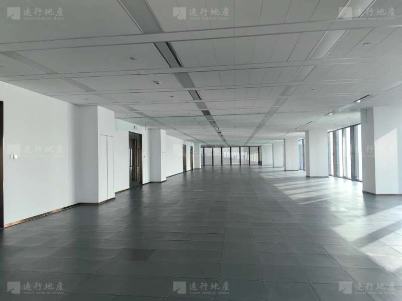 中国人寿金融中心丨整层出租丨半层1500平米可分丨欢迎看房租_11