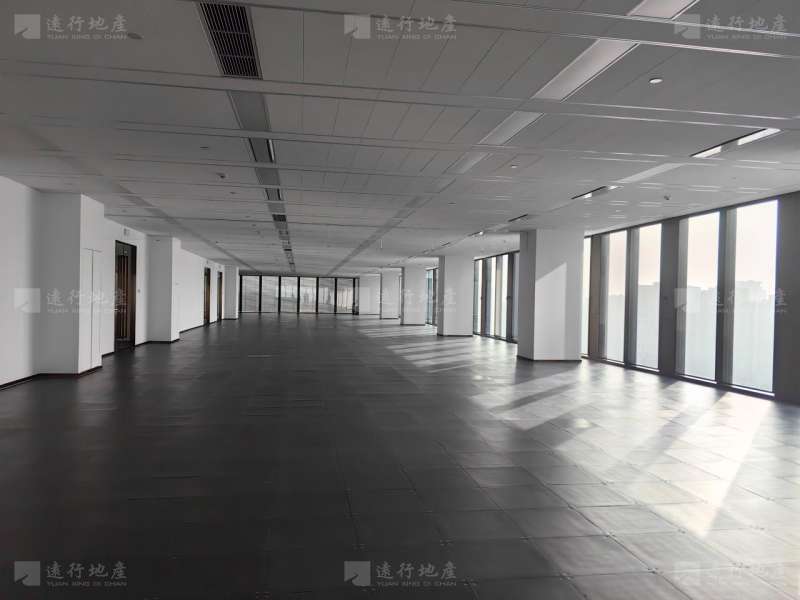 中国人寿金融中心丨整层出租丨半层1500平米可分丨欢迎看房租_4