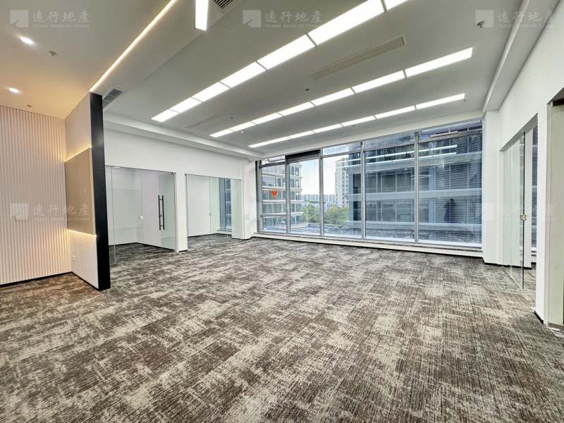 全新装修办公室 层高5米以上 精装修写字楼出租_3