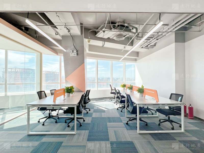 北四环 紫光发展大厦 精装办公室带家具 使用率高 户型方正_2