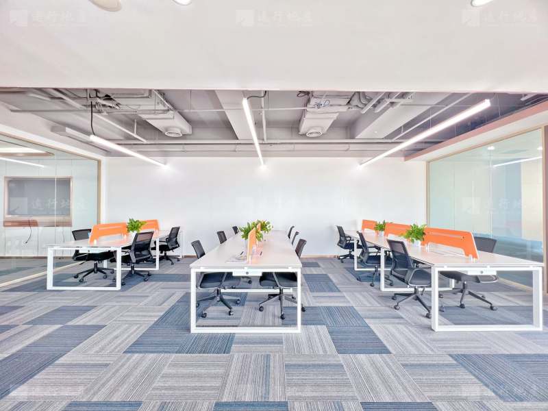 北四环 紫光发展大厦 精装办公室带家具 使用率高 户型方正_3
