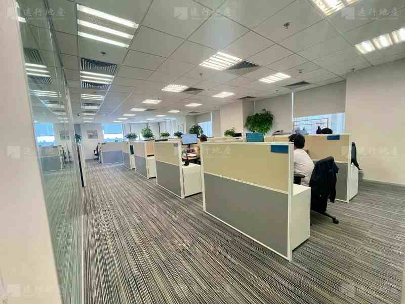 国贸核心银泰整层精装写字楼 带办公家具 彰显品质 户型方正_5