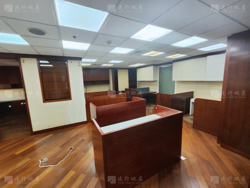上海实业大厦丨新出精装办公室丨地铁8号口仅10米距离_7