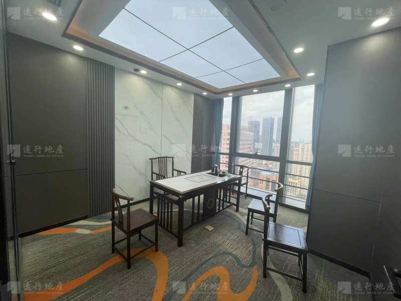 业主直租 市中心核心楼盘 正对电梯 全新装修 户型周正_6