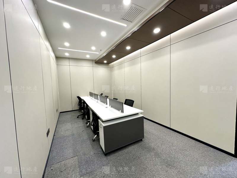 行政中心地铁口 精装带家具 拎包办公 正对电梯的户型_8
