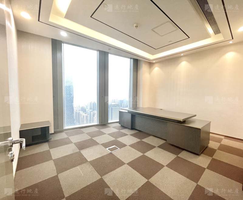 远行丨周大福金融中心 正对电梯口，望江，望花城广场中轴线_8