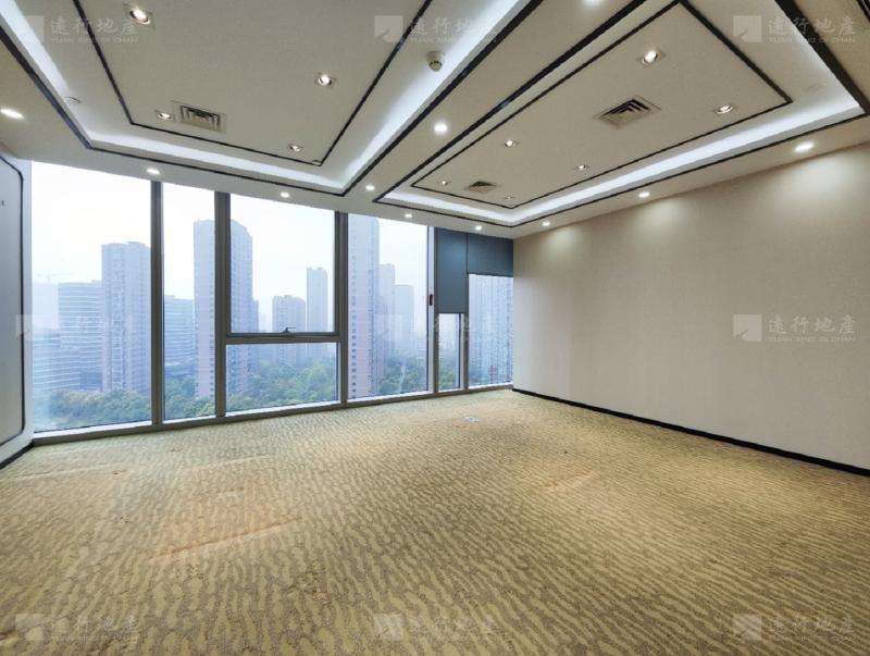 平安金融中心精装700平办公室丨正对电梯丨视野开阔丨随时看_3