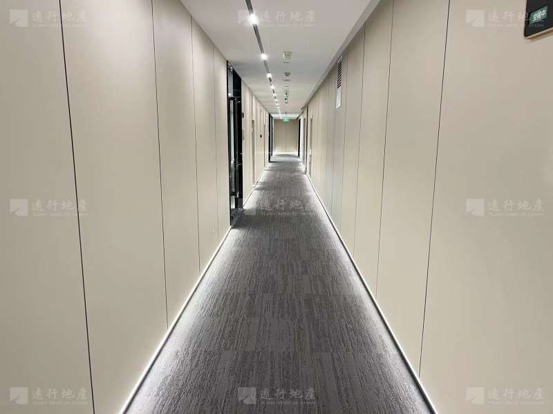 财富中心可定制装修丨全套家具丨正对电梯丨超大老板间_8