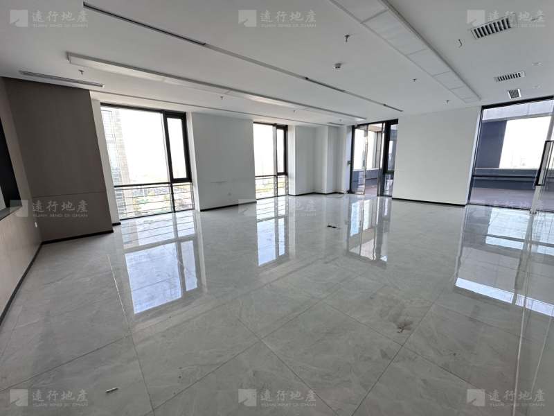 西南四环 东旭国际 写字楼 高层面积 随时可看 带全套家具_5