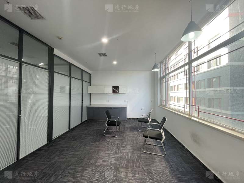 四惠东通惠河通惠大厦整层936平米精装修带家具3元全含地铁近_2