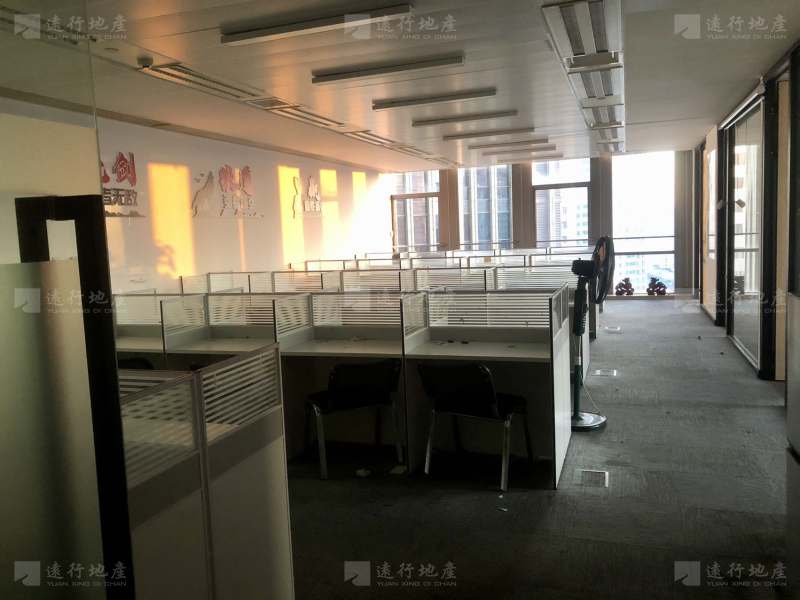 上海创业抢先一步，先到中金国际广场租套办公室，近徐家汇地铁站_5