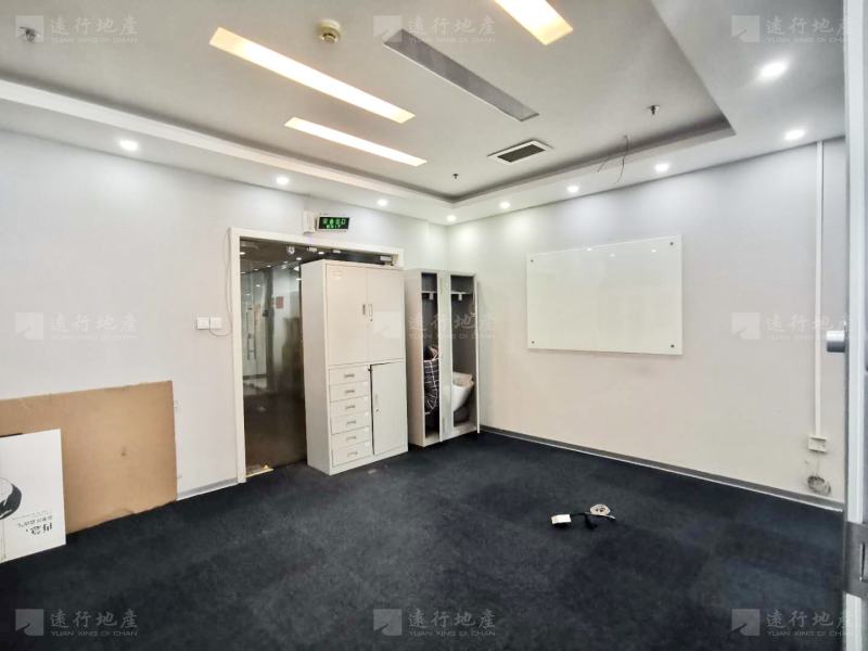 六道口特价办公室丨精装修带家具丨商业配套完善丨正对电梯户型_8