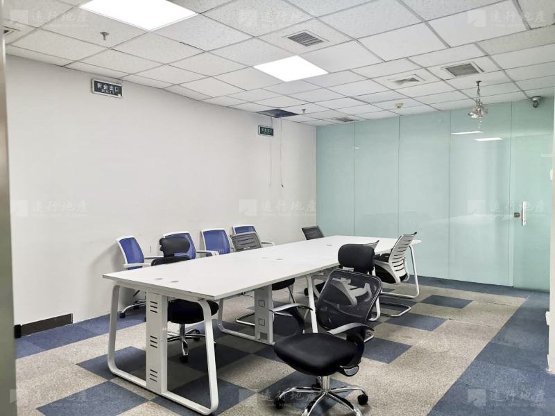 六道口特价办公室丨精装修带家具丨商业配套完善丨正对电梯户型_4