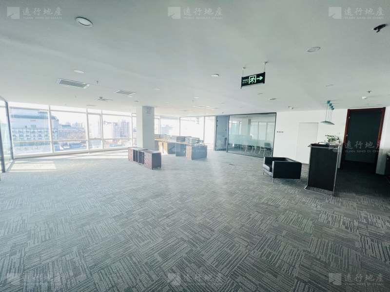 西客站北广场光耀东方广场新出办公室丨正对电梯带部分家具_6