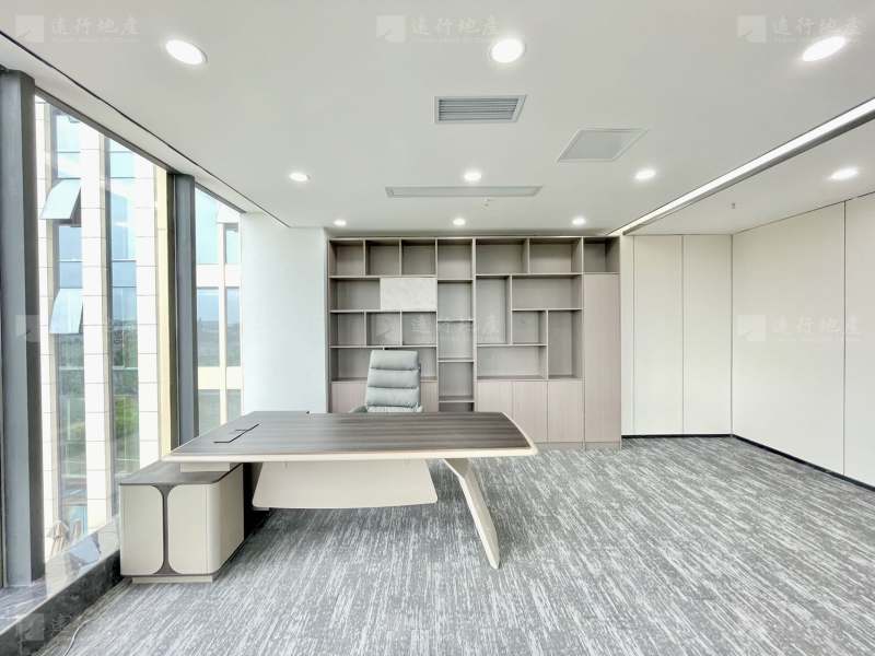 超大会议室丨双面采光户型方正丨配全套家具丨一个月免租期电梯口_6