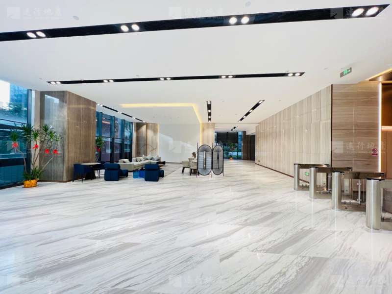 业主直租 市中心核心楼盘 正对电梯 全新装修 户型周正_6