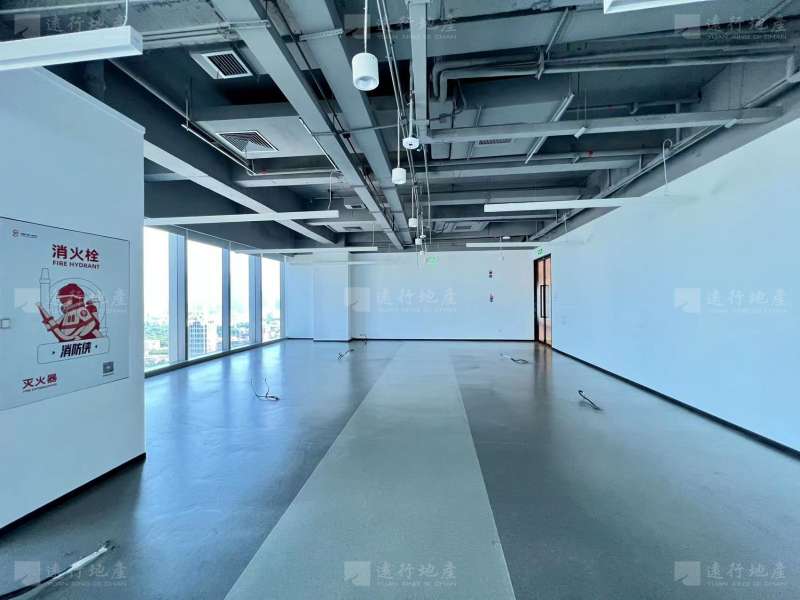 业主直租 市中心核心楼盘 正对电梯 全新装修 户型周正_5