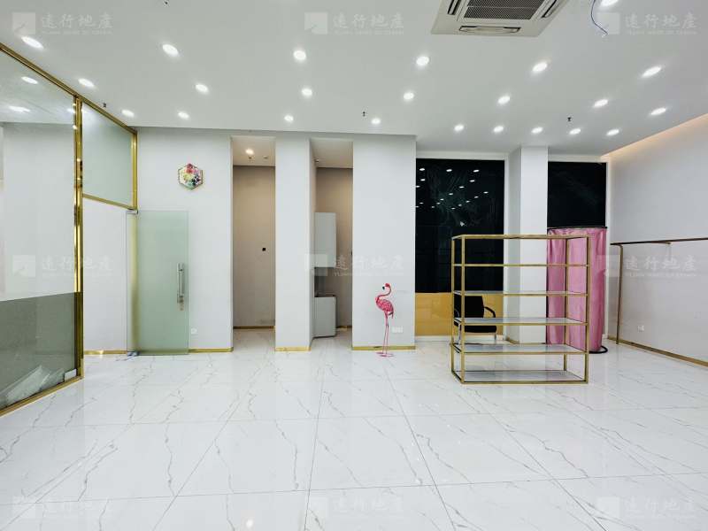Up+智谷丨客村办公室出租丨精装办公室丨服装展示_8