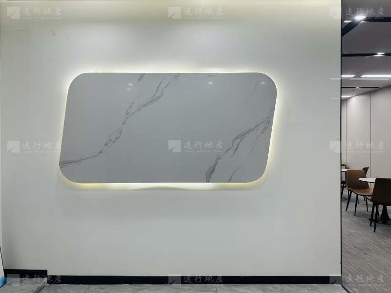 重庆渝中创景大厦优质写字楼精装带家具正对电梯口_2