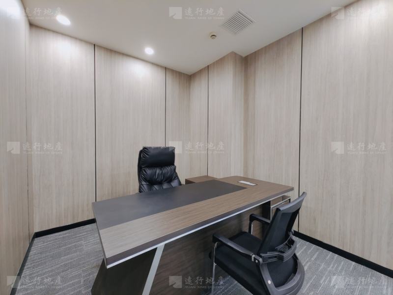 重庆渝中创景大厦优质写字楼精装带家具正对电梯口_3