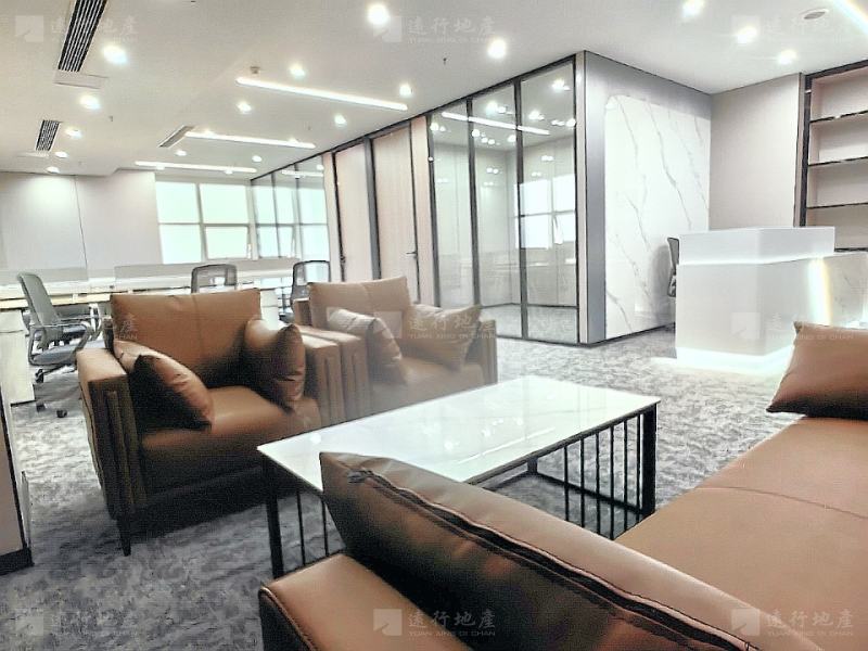 重庆渝中创景大厦精装带家具正对电梯口优质写字楼_4