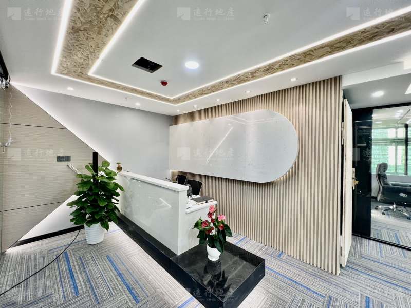 重庆渝中创景大厦精装带家具优质写字楼正对电梯口_2