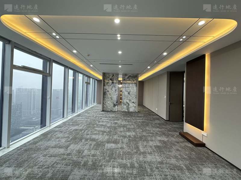 华业发展中心 正对电梯口 精装修带家具 双面采光 地铁直达_11